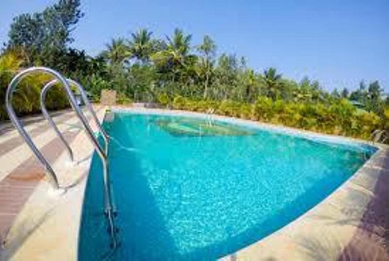 Coorg Nesara Hotel And Resort กูชาลนาการ์ ภายนอก รูปภาพ