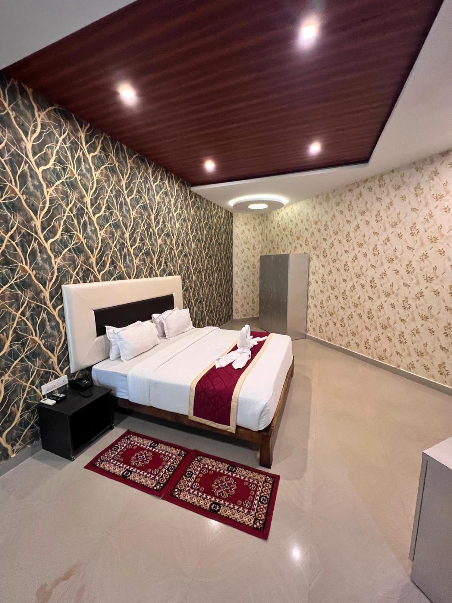 Coorg Nesara Hotel And Resort กูชาลนาการ์ ภายนอก รูปภาพ