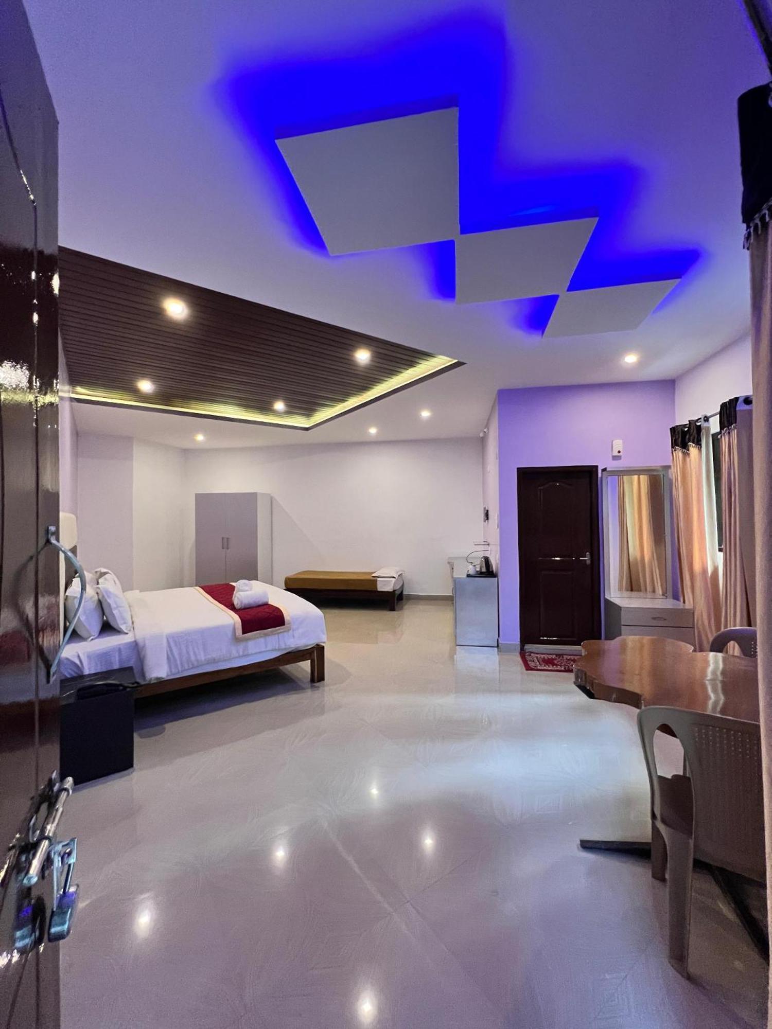 Coorg Nesara Hotel And Resort กูชาลนาการ์ ภายนอก รูปภาพ